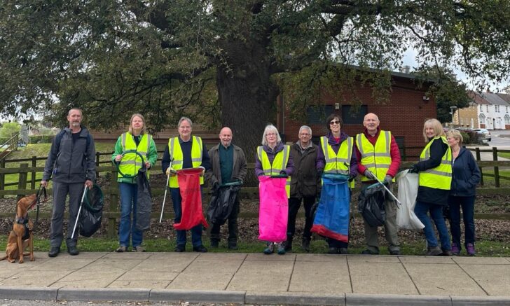 a group of litter volunteers